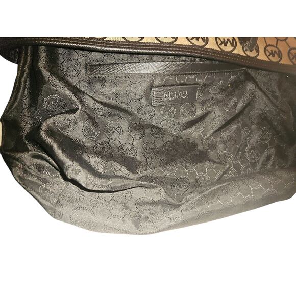 Michael Kors Kempton Signature Tote Shoulder Bag - Picture 3 of 9